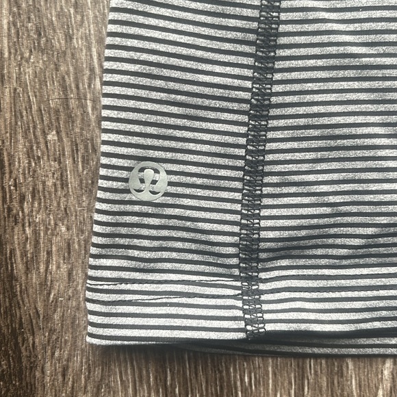 Lululemon Barre None Tank | Black and Gray | Size 6 - Picture 6 of 7